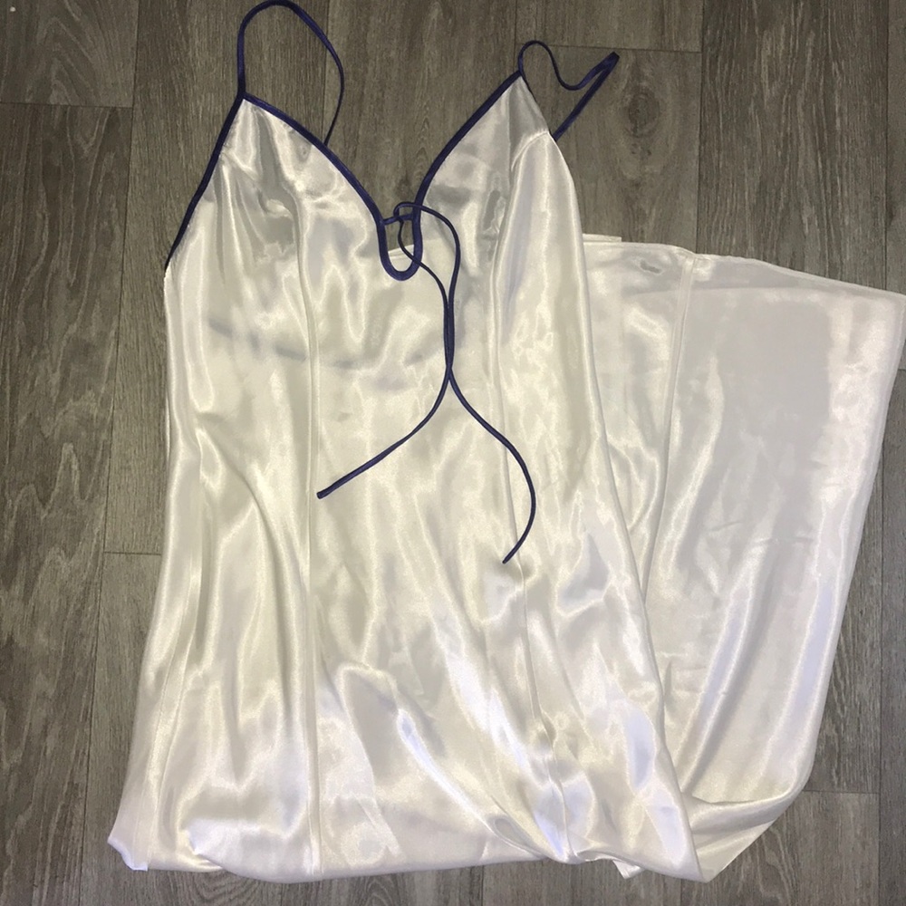 Victoria’s secret night time slip. 100% polyester